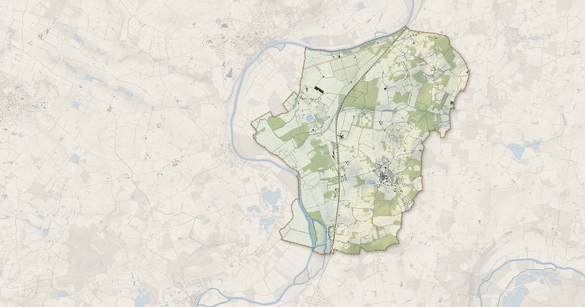 Portrait cartographique de Étriché : relief, eau, forêts, bâti et voies, calculés à partir des données de l'IGN