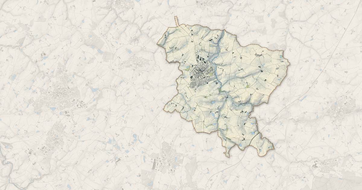 Portrait cartographique de Le May-sur-Èvre : relief, eau, forêts, bâti et voies, calculés à partir des données de l'IGN