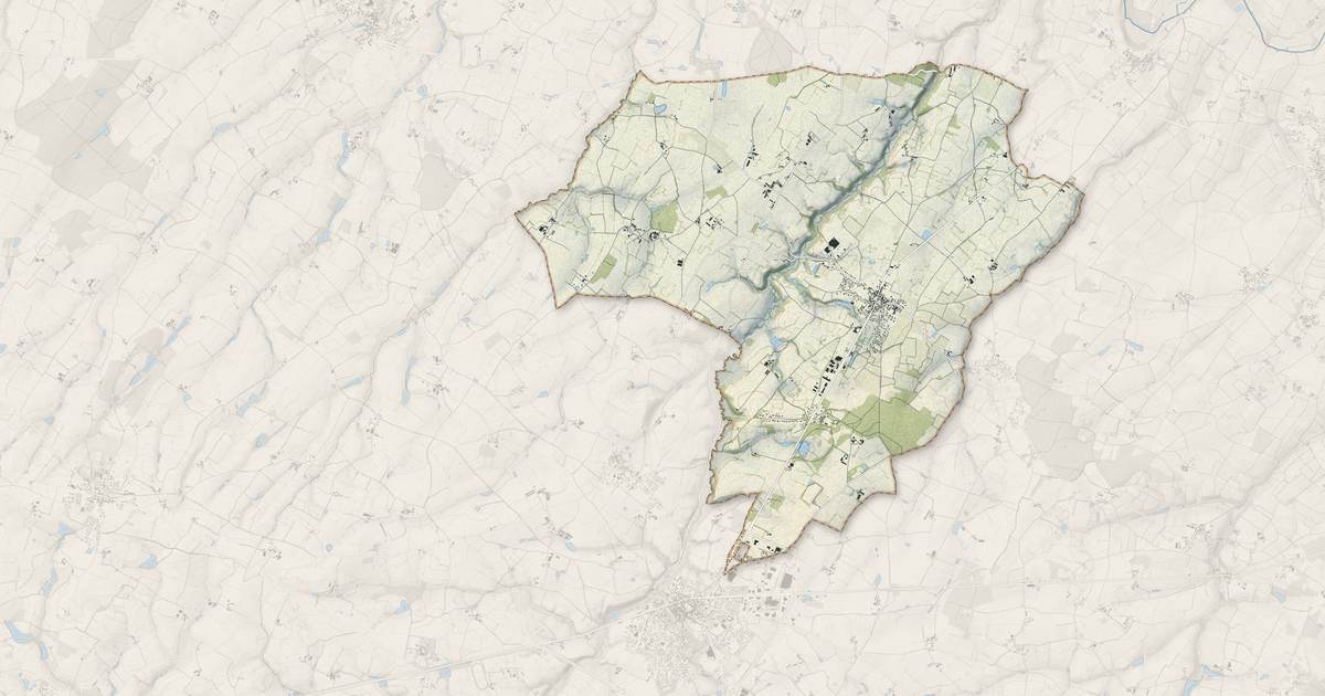 Portrait cartographique de Montilliers : relief, eau, forêts, bâti et voies, calculés à partir des données de l'IGN