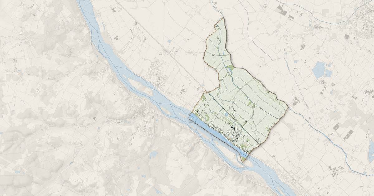 Portrait cartographique de Saint-Clément-des-Levées : relief, eau, forêts, bâti et voies, calculés à partir des données de l'IGN