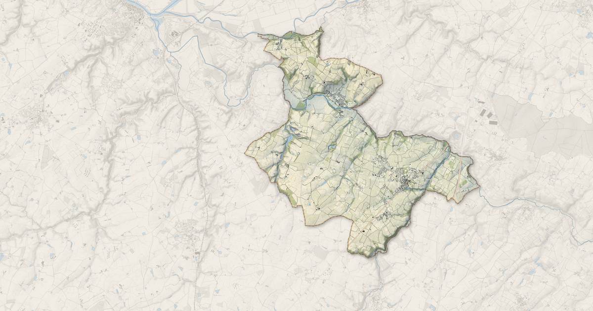 Portrait cartographique de Val-du-Layon : relief, eau, forêts, bâti et voies, calculés à partir des données de l'IGN