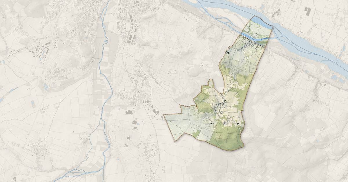Portrait cartographique de Souzay-Champigny : relief, eau, forêts, bâti et voies, calculés à partir des données de l'IGN