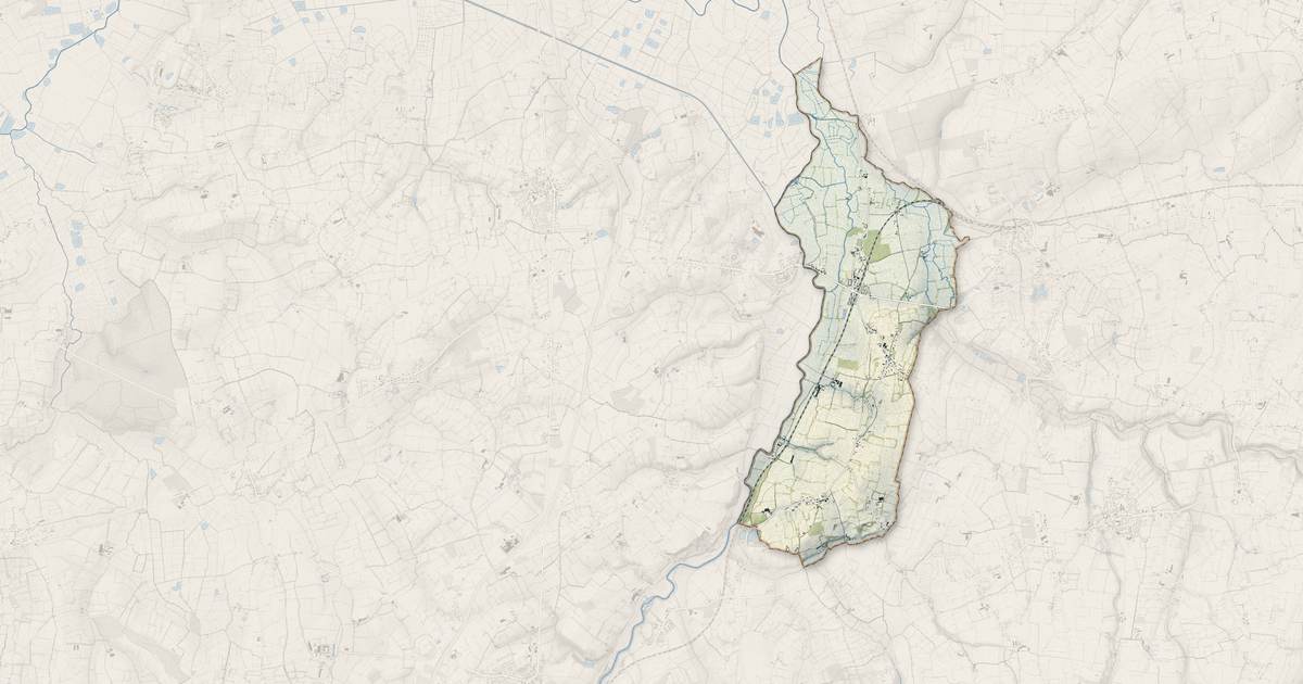 Portrait cartographique de Airel : relief, eau, forêts, bâti et voies, calculés à partir des données de l'IGN