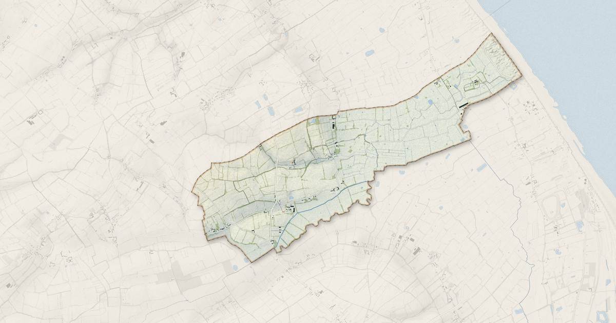 Portrait cartographique de Audouville-la-Hubert : relief, eau, forêts, bâti et voies, calculés à partir des données de l'IGN