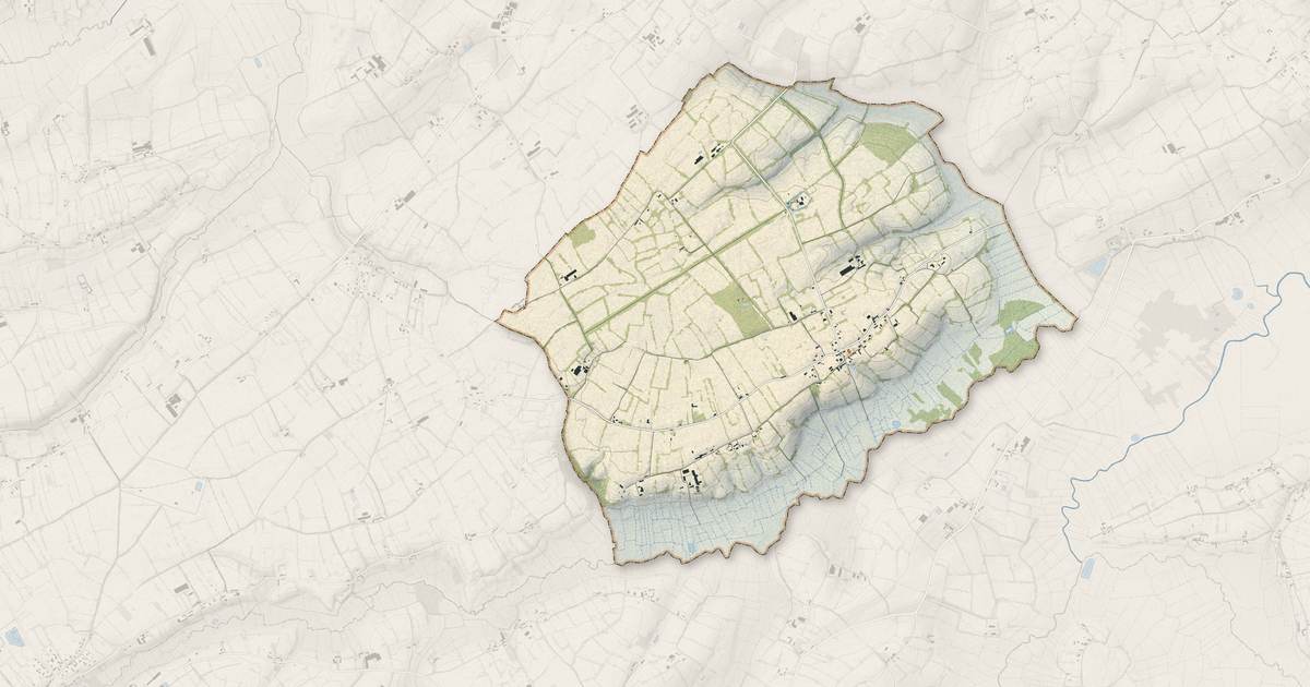 Portrait cartographique de Auxais : relief, eau, forêts, bâti et voies, calculés à partir des données de l'IGN