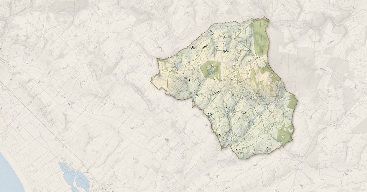 Portrait cartographique de Besneville : relief, eau, forêts, bâti et voies, calculés à partir des données de l'IGN