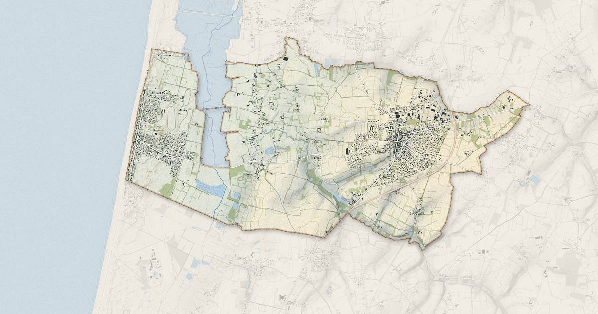 Portrait cartographique de Bréhal : relief, eau, forêts, bâti et voies, calculés à partir des données de l'IGN