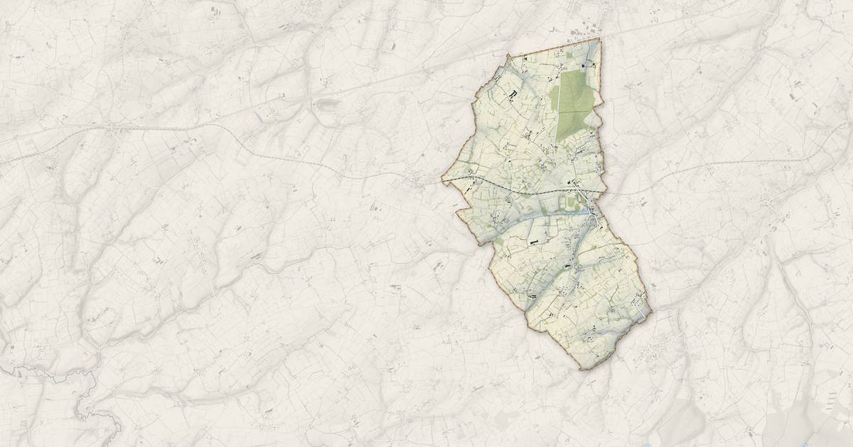 Portrait cartographique de Carantilly : relief, eau, forêts, bâti et voies, calculés à partir des données de l'IGN