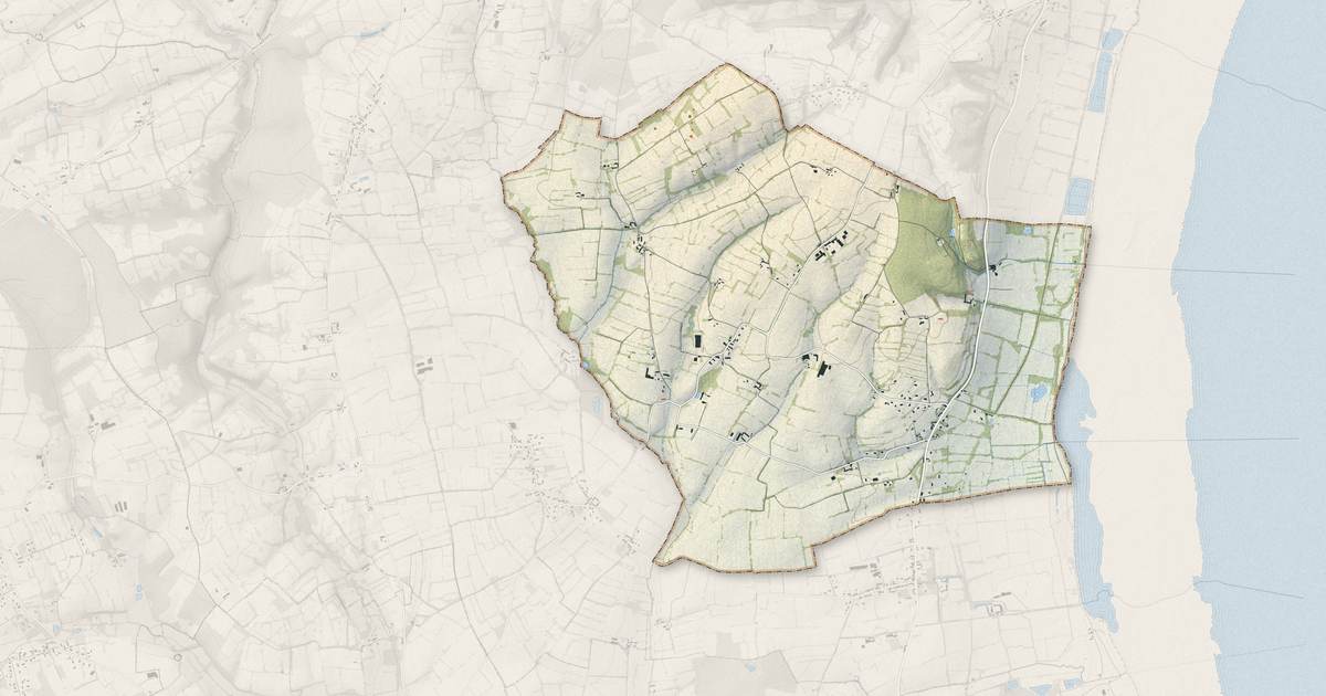 Portrait cartographique de Crasville : relief, eau, forêts, bâti et voies, calculés à partir des données de l'IGN