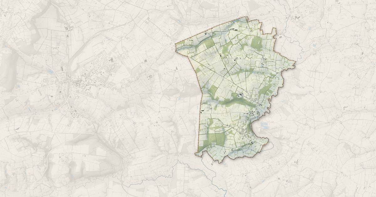Portrait cartographique de L'Étang-Bertrand : relief, eau, forêts, bâti et voies, calculés à partir des données de l'IGN