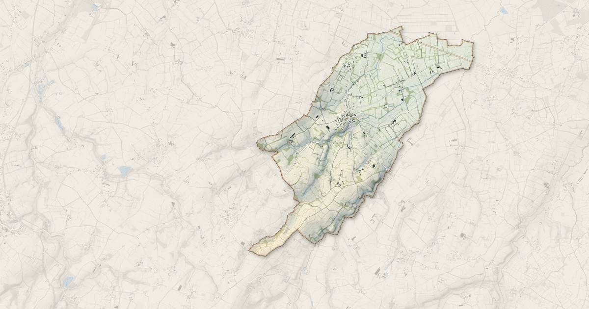 Portrait cartographique de Feugères : relief, eau, forêts, bâti et voies, calculés à partir des données de l'IGN