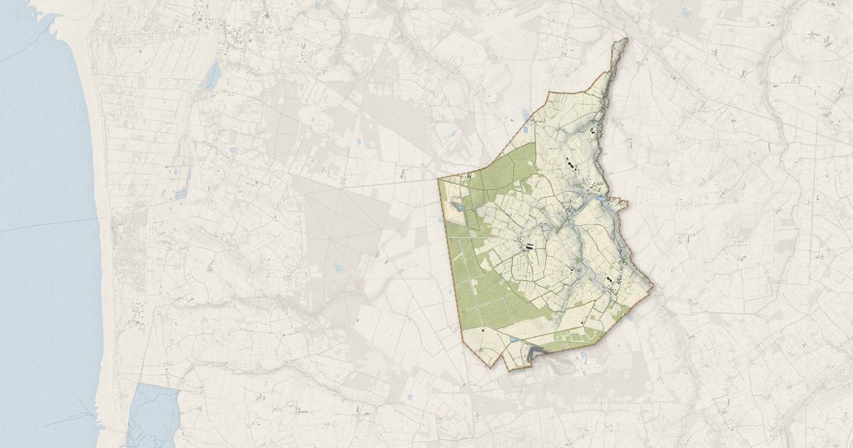 Portrait cartographique de La Feuillie : relief, eau, forêts, bâti et voies, calculés à partir des données de l'IGN