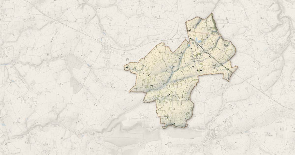 Portrait cartographique de Folligny : relief, eau, forêts, bâti et voies, calculés à partir des données de l'IGN