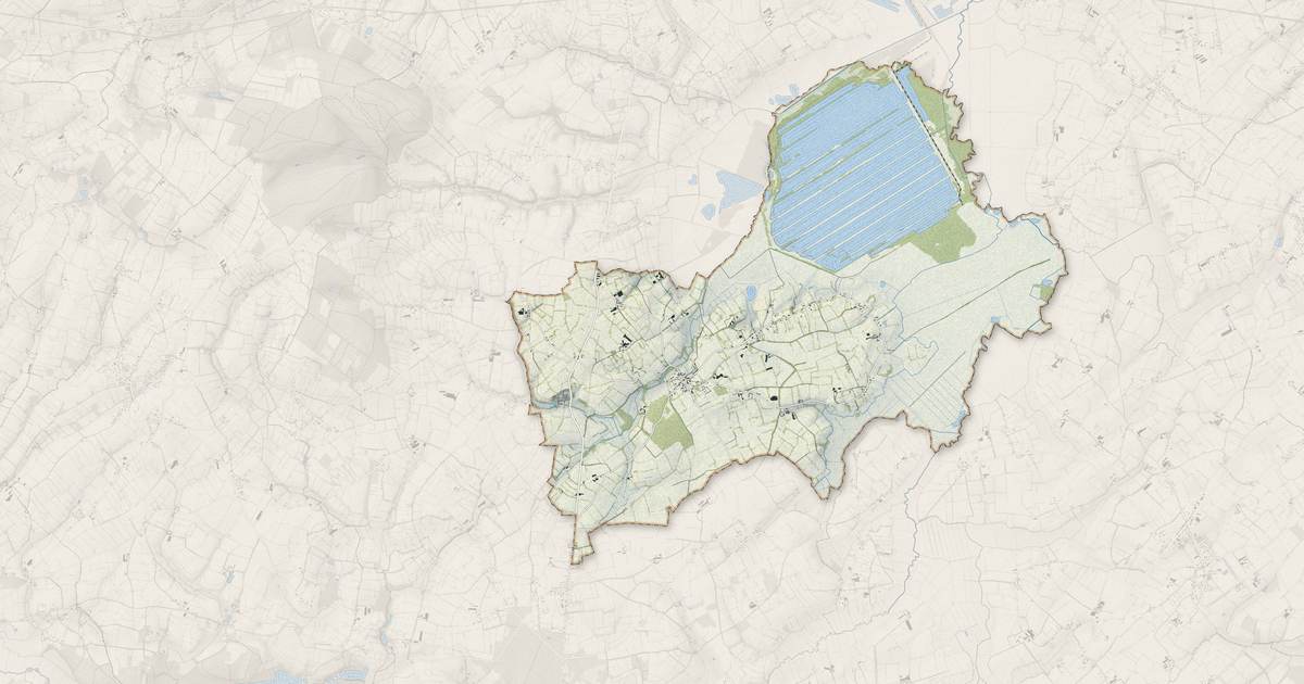 Portrait cartographique de Gorges : relief, eau, forêts, bâti et voies, calculés à partir des données de l'IGN