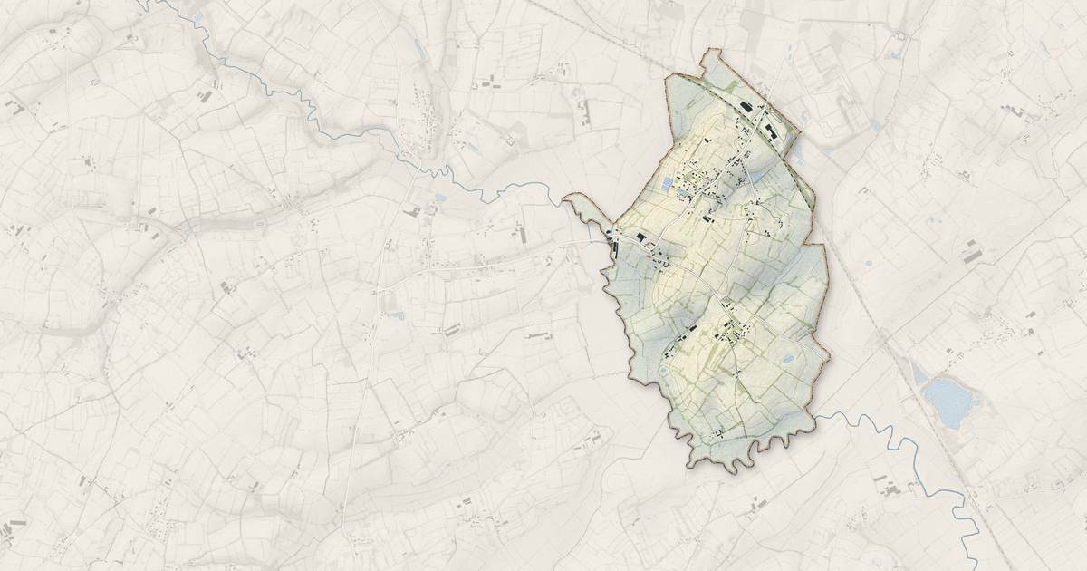 Portrait cartographique de Le Ham : relief, eau, forêts, bâti et voies, calculés à partir des données de l'IGN