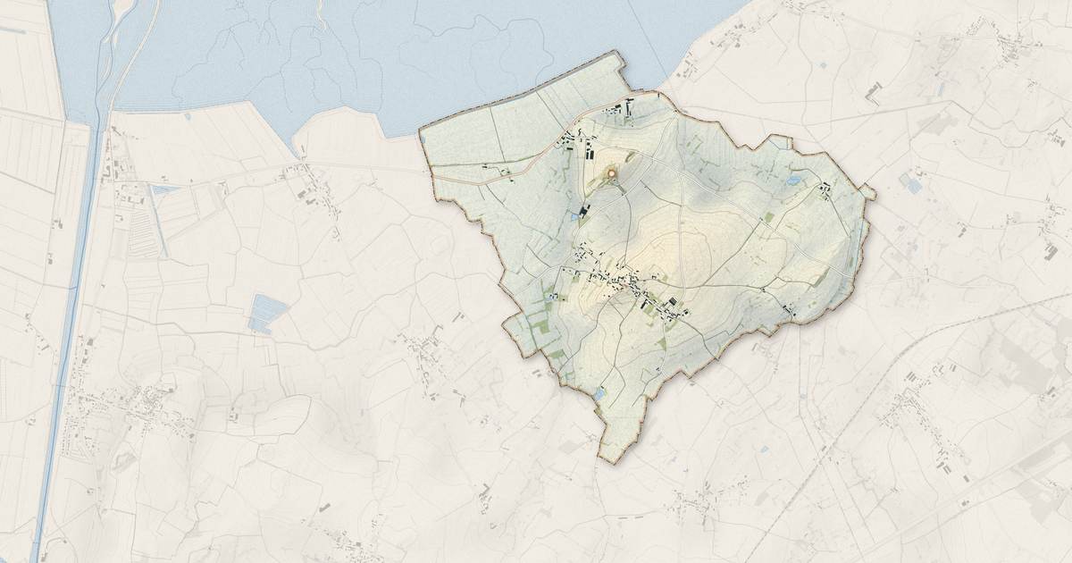Portrait cartographique de Huisnes-sur-Mer : relief, eau, forêts, bâti et voies, calculés à partir des données de l'IGN