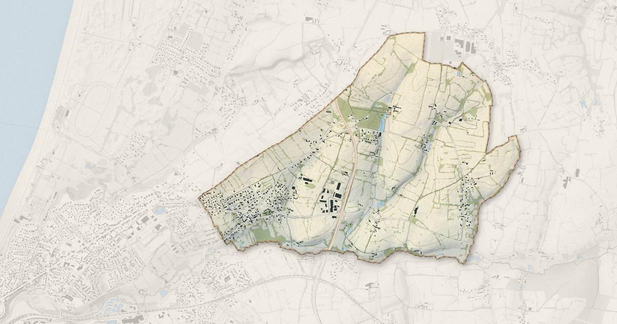 Portrait cartographique de Longueville : relief, eau, forêts, bâti et voies, calculés à partir des données de l'IGN