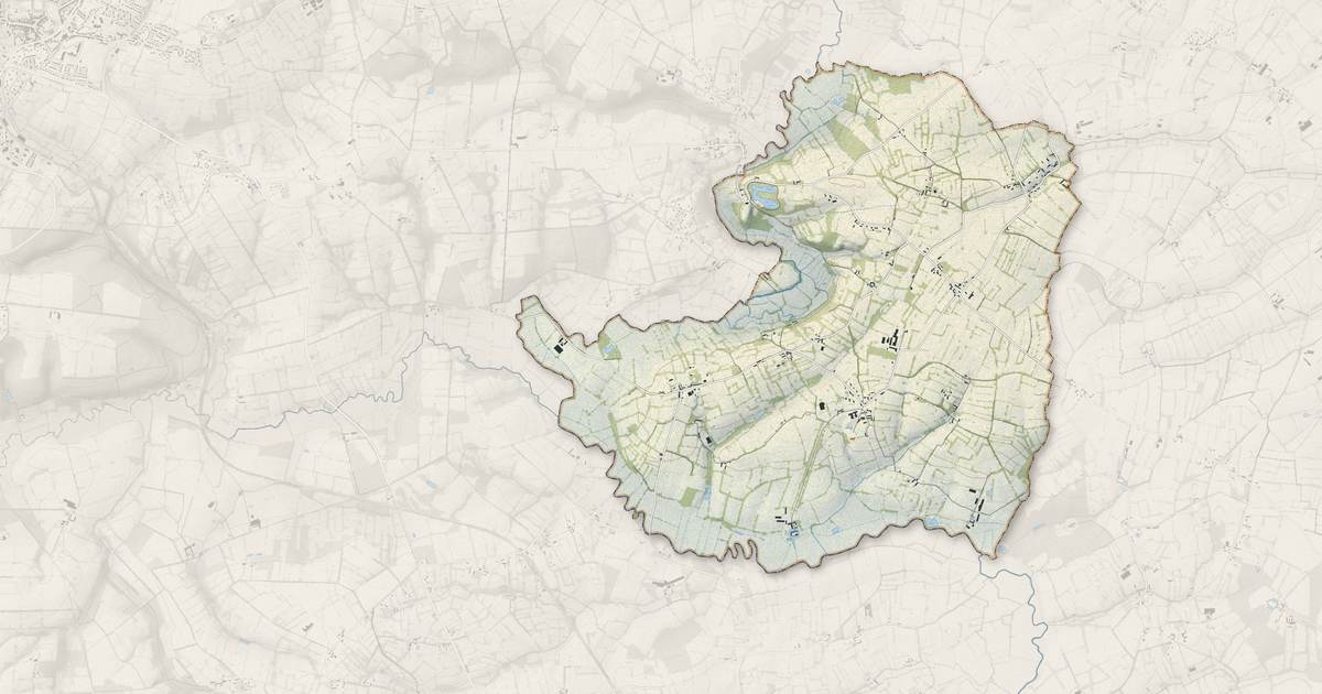 Portrait cartographique de Magneville : relief, eau, forêts, bâti et voies, calculés à partir des données de l'IGN