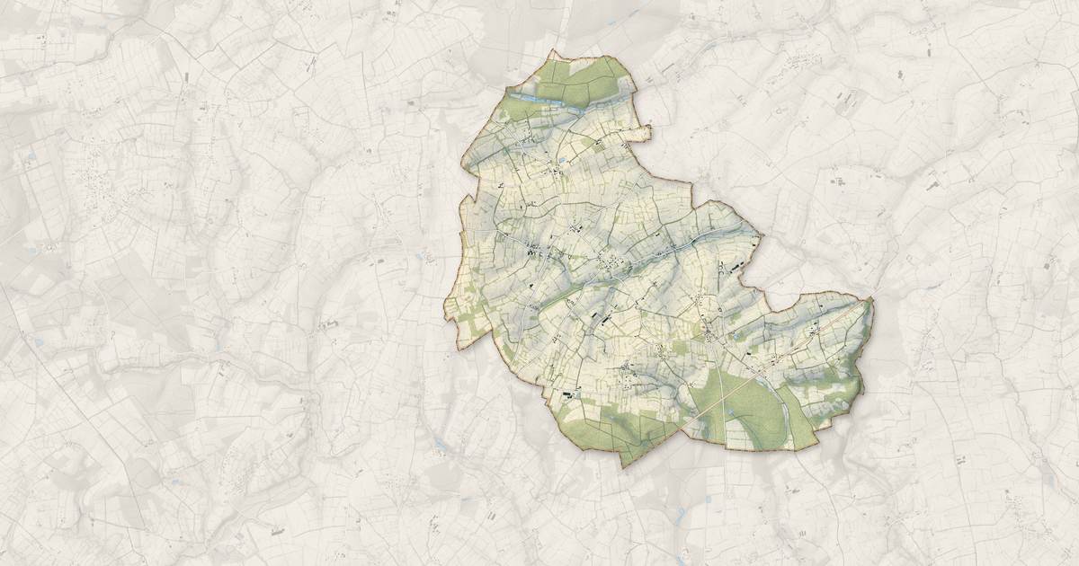 Portrait cartographique de Montaigu-la-Brisette : relief, eau, forêts, bâti et voies, calculés à partir des données de l'IGN