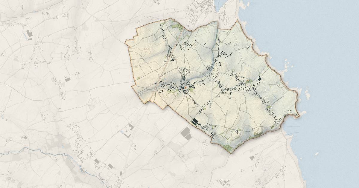 Portrait cartographique de Montfarville : relief, eau, forêts, bâti et voies, calculés à partir des données de l'IGN