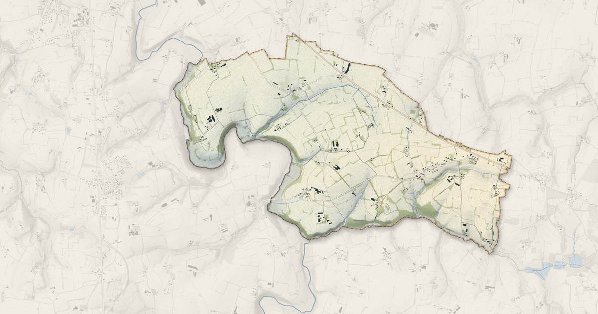 Portrait cartographique de Moulines : relief, eau, forêts, bâti et voies, calculés à partir des données de l'IGN