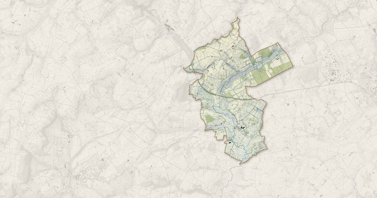 Portrait cartographique de Négreville : relief, eau, forêts, bâti et voies, calculés à partir des données de l'IGN
