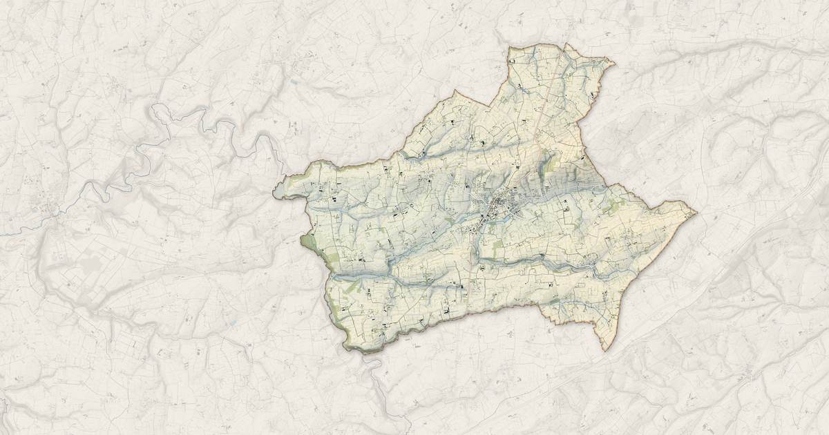 Portrait cartographique de Percy-en-Normandie : relief, eau, forêts, bâti et voies, calculés à partir des données de l'IGN