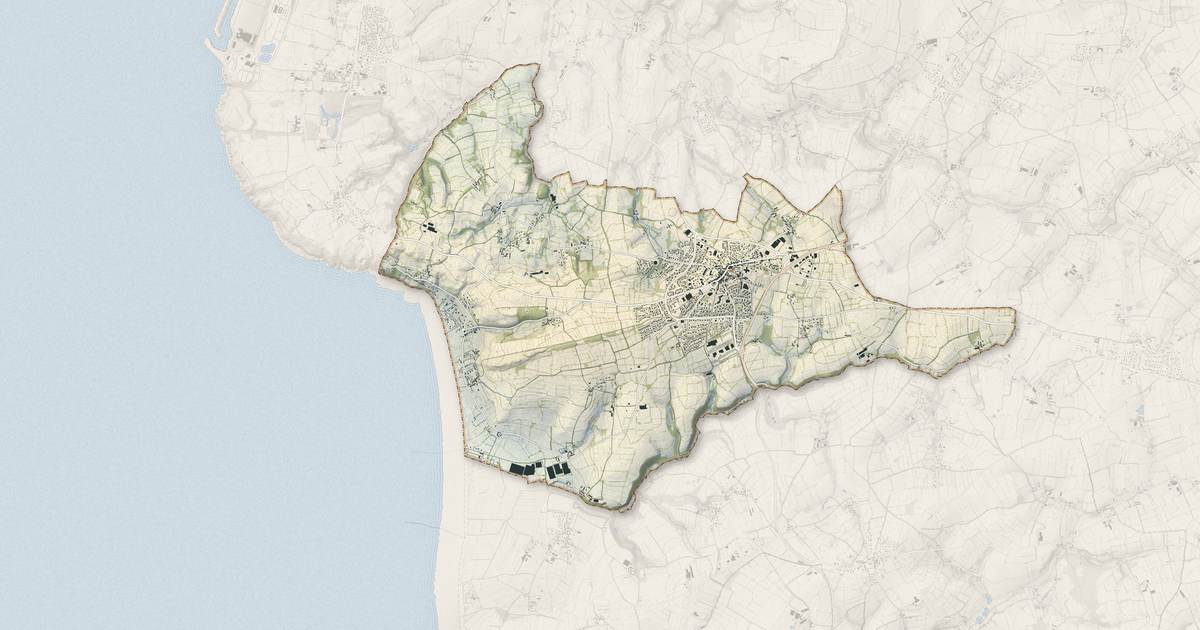 Portrait cartographique de Les Pieux : relief, eau, forêts, bâti et voies, calculés à partir des données de l'IGN