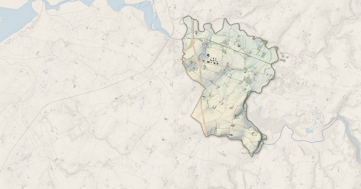 Portrait cartographique de Poilley : relief, eau, forêts, bâti et voies, calculés à partir des données de l'IGN