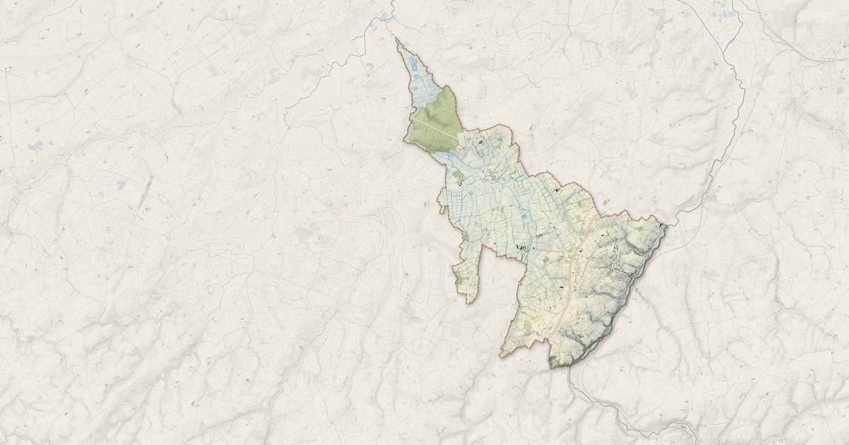 Portrait cartographique de Pont-Hébert : relief, eau, forêts, bâti et voies, calculés à partir des données de l'IGN