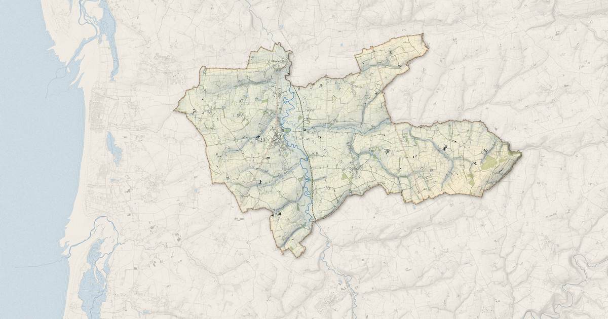 Portrait cartographique de Quettreville-sur-Sienne : relief, eau, forêts, bâti et voies, calculés à partir des données de l'IGN