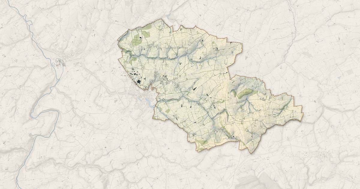 Portrait cartographique de Saint-Amand-Villages : relief, eau, forêts, bâti et voies, calculés à partir des données de l'IGN