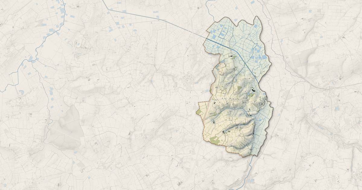 Portrait cartographique de Saint-Fromond : relief, eau, forêts, bâti et voies, calculés à partir des données de l'IGN