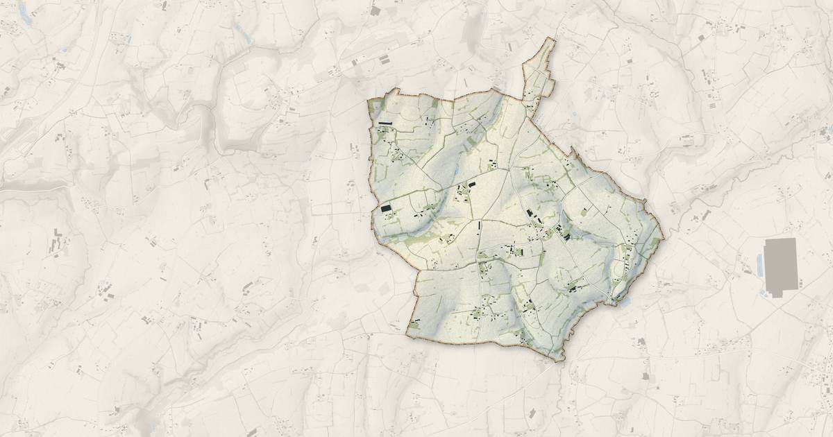Portrait cartographique de Saint-Georges-de-Livoye : relief, eau, forêts, bâti et voies, calculés à partir des données de l'IGN