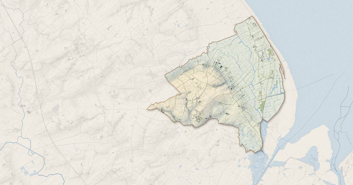Portrait cartographique de Sainte-Marie-du-Mont : relief, eau, forêts, bâti et voies, calculés à partir des données de l'IGN
