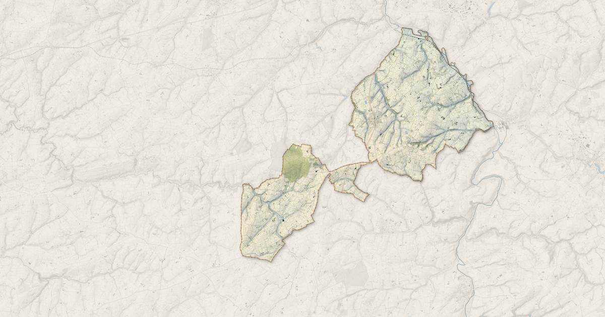 Portrait cartographique de Bourgvallées : relief, eau, forêts, bâti et voies, calculés à partir des données de l'IGN