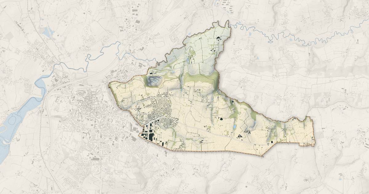 Portrait cartographique de Saint-Senier-sous-Avranches : relief, eau, forêts, bâti et voies, calculés à partir des données de l'IGN
