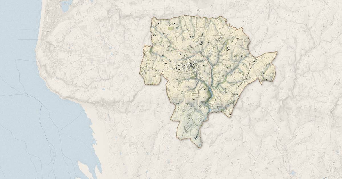 Portrait cartographique de Sartilly-Baie-Bocage : relief, eau, forêts, bâti et voies, calculés à partir des données de l'IGN