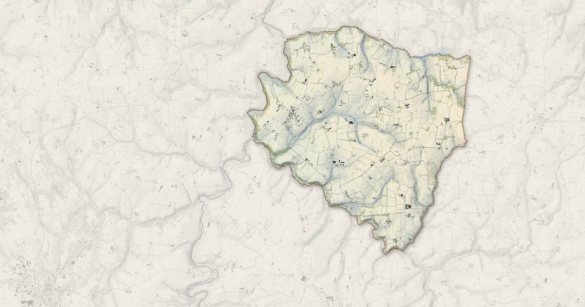 Portrait cartographique de Savigny-le-Vieux : relief, eau, forêts, bâti et voies, calculés à partir des données de l'IGN