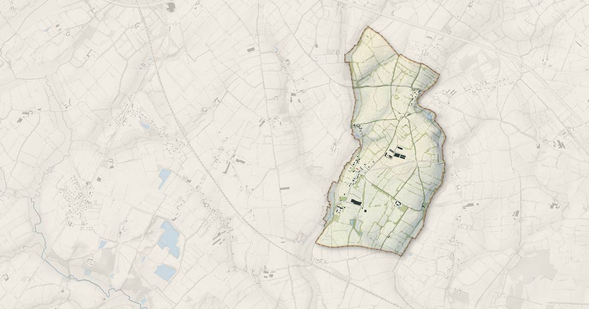 Portrait cartographique de Sortosville : relief, eau, forêts, bâti et voies, calculés à partir des données de l'IGN