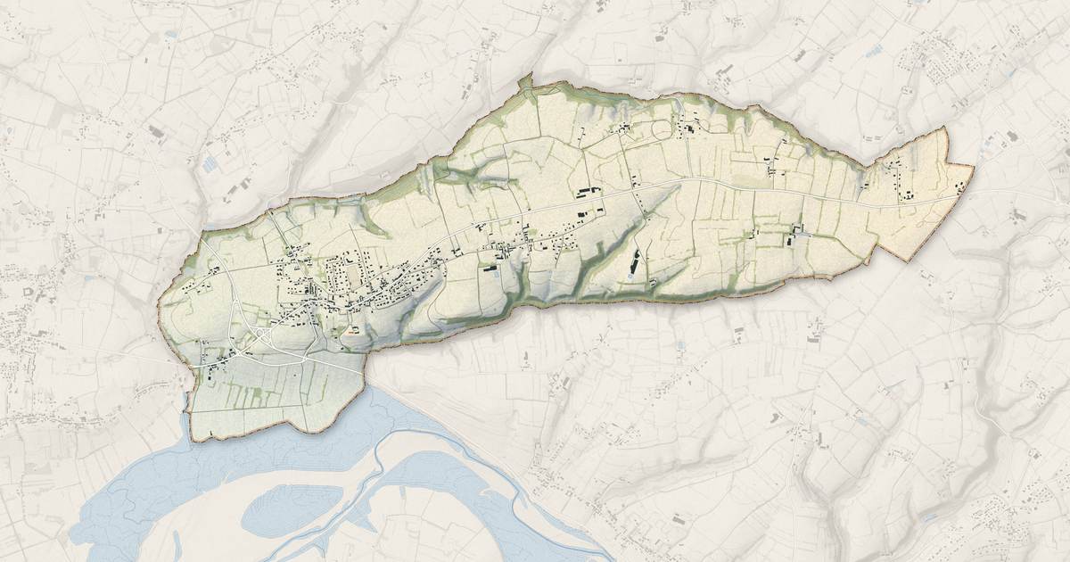 Portrait cartographique de Tourville-sur-Sienne : relief, eau, forêts, bâti et voies, calculés à partir des données de l'IGN