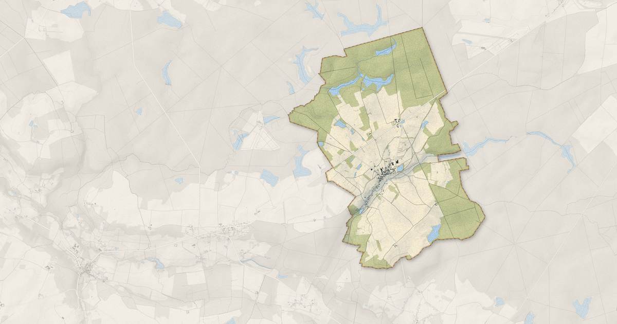 Portrait cartographique de Le Baizil : relief, eau, forêts, bâti et voies, calculés à partir des données de l'IGN