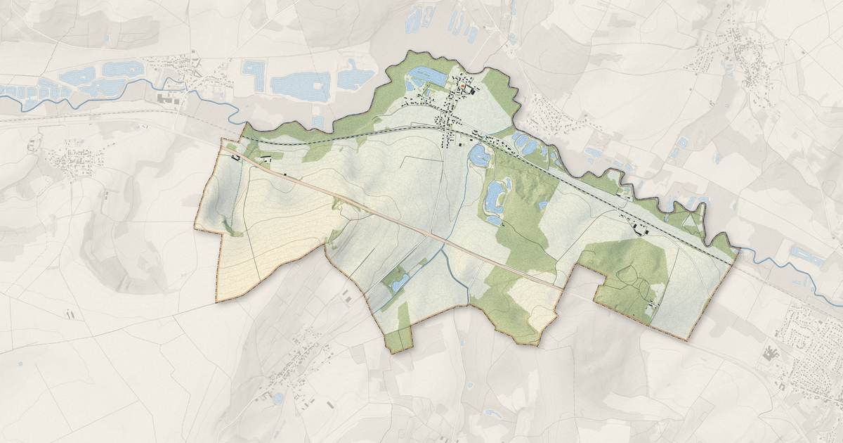 Portrait cartographique de Breuil-sur-Vesle : relief, eau, forêts, bâti et voies, calculés à partir des données de l'IGN