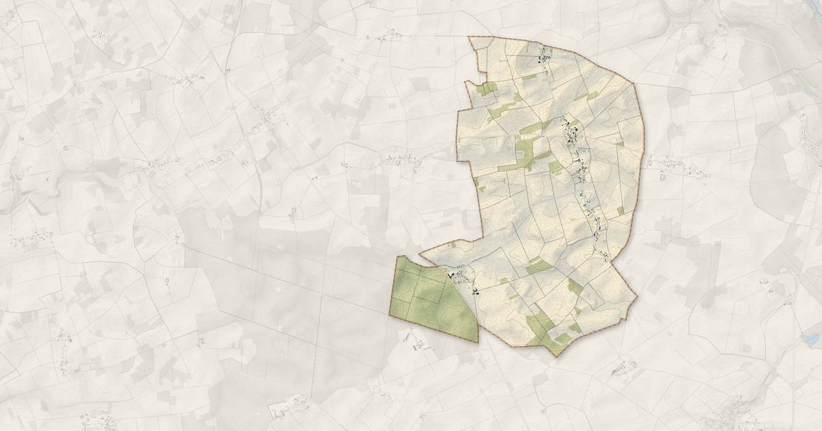 Portrait cartographique de Charleville : relief, eau, forêts, bâti et voies, calculés à partir des données de l'IGN