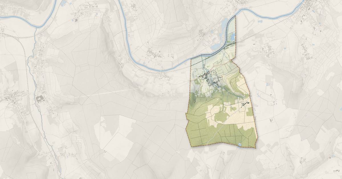 Portrait cartographique de Courthiézy : relief, eau, forêts, bâti et voies, calculés à partir des données de l'IGN