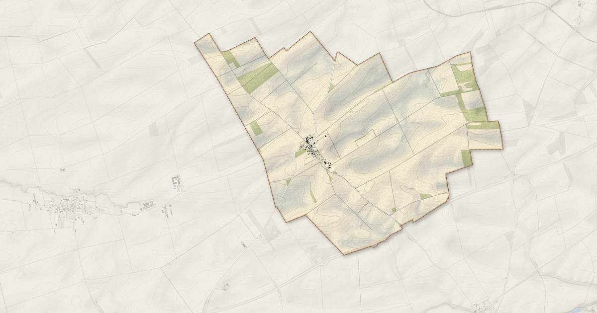 Portrait cartographique de La Croix-en-Champagne : relief, eau, forêts, bâti et voies, calculés à partir des données de l'IGN
