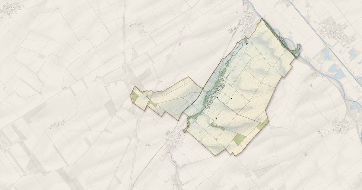 Portrait cartographique de Écury-sur-Coole : relief, eau, forêts, bâti et voies, calculés à partir des données de l'IGN