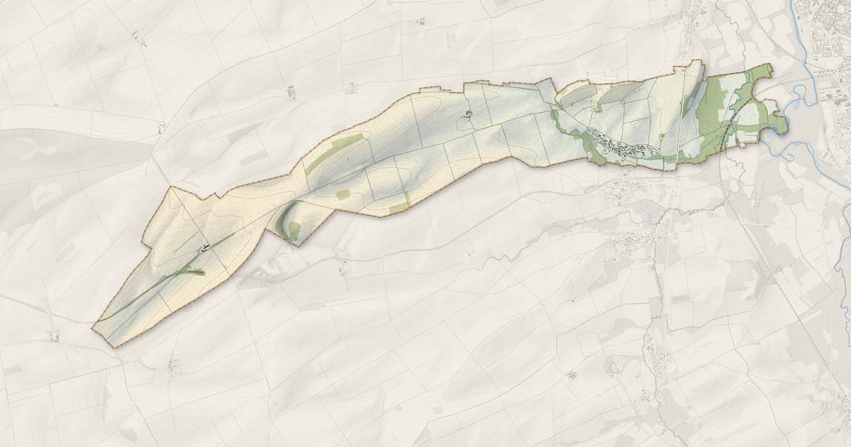 Portrait cartographique de Glannes : relief, eau, forêts, bâti et voies, calculés à partir des données de l'IGN