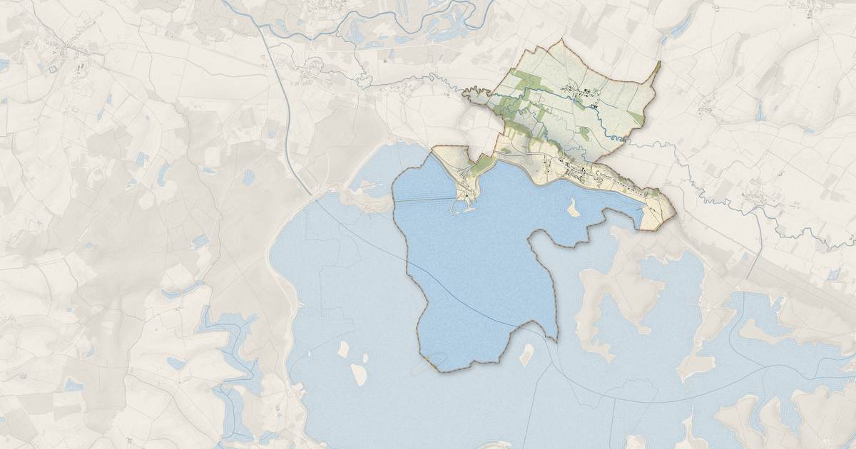 Portrait cartographique de Sainte-Marie-du-Lac-Nuisement : relief, eau, forêts, bâti et voies, calculés à partir des données de l'IGN