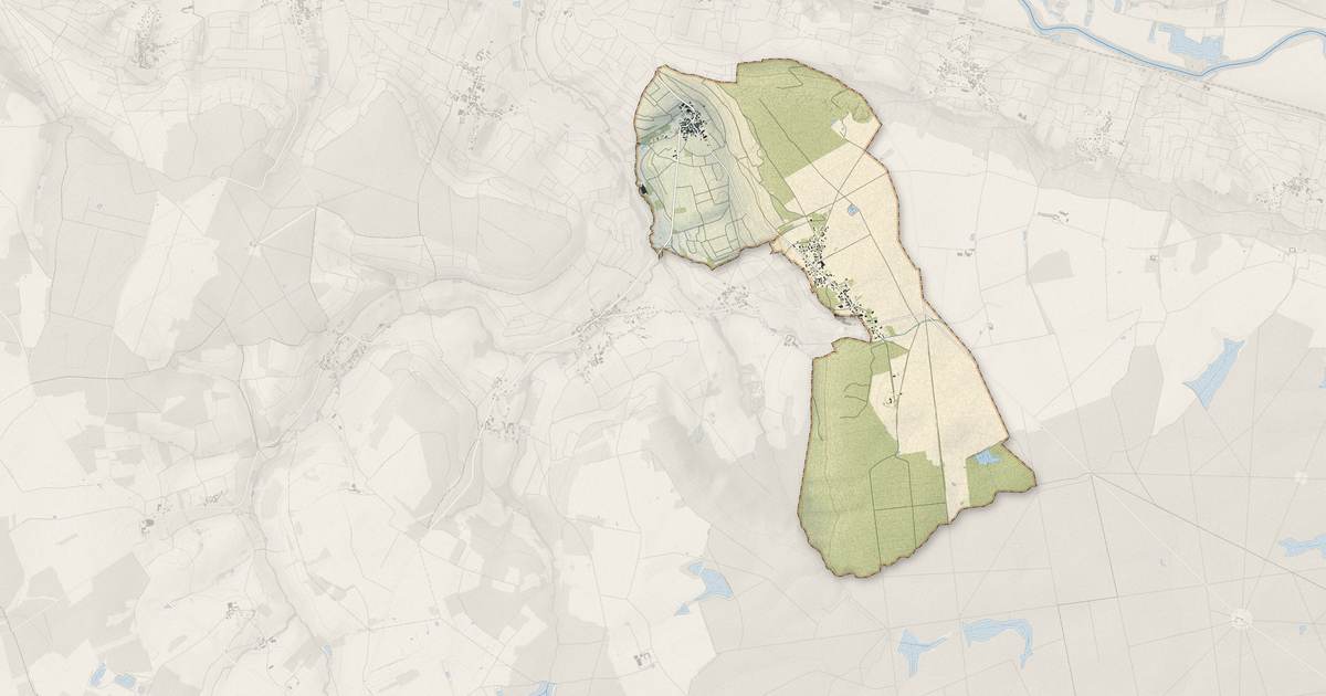 Portrait cartographique de Leuvrigny : relief, eau, forêts, bâti et voies, calculés à partir des données de l'IGN